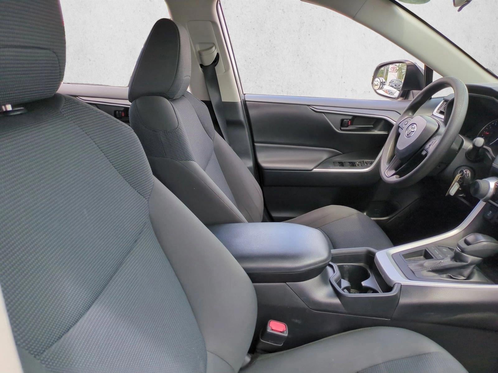 2021 Toyota RAV4 LE FWD (GS)