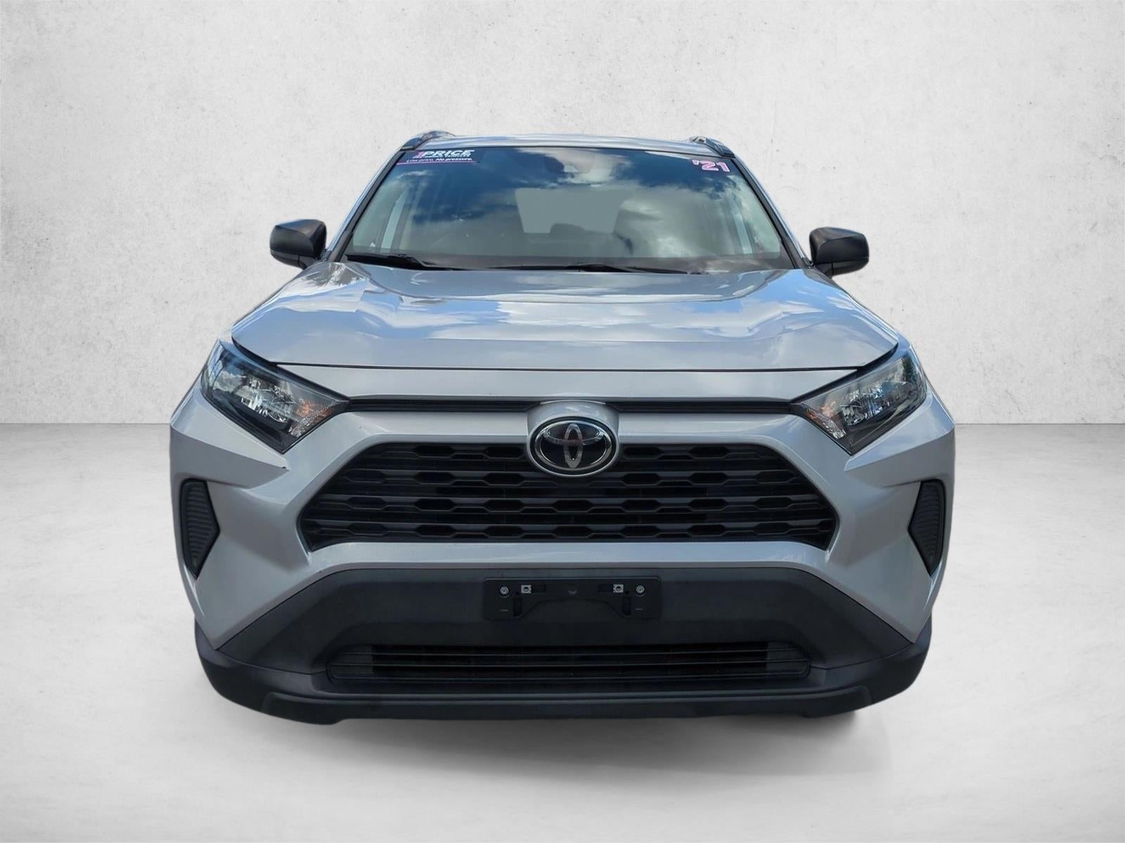 2021 Toyota RAV4 LE FWD (GS)