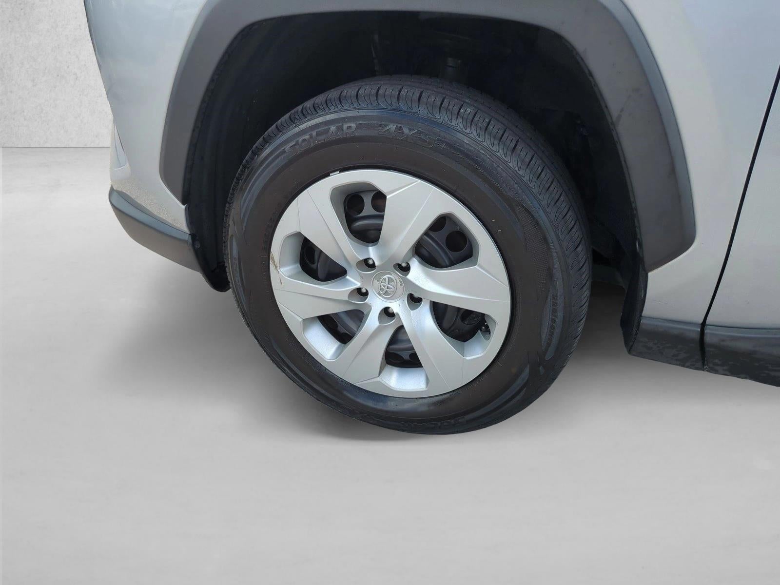 2021 Toyota RAV4 LE FWD (GS)
