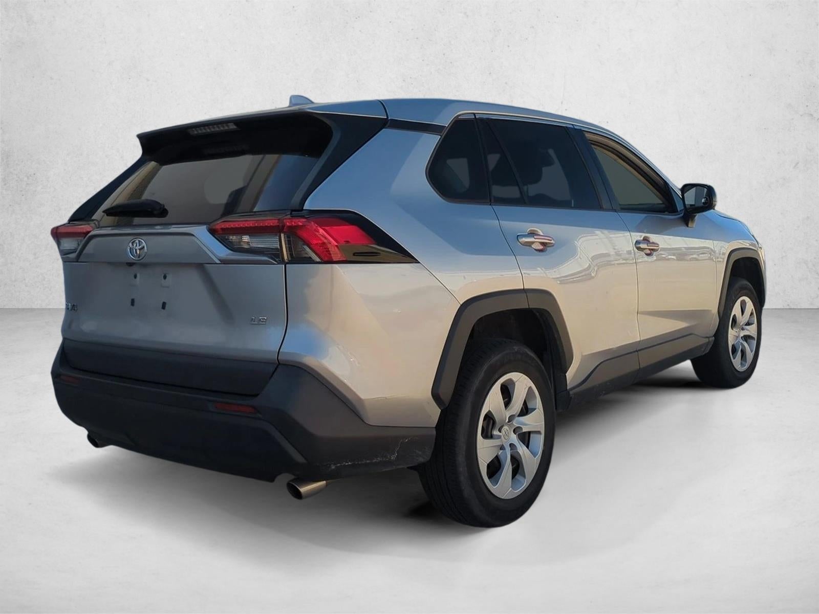 2024 Toyota RAV4 LE FWD (GS)
