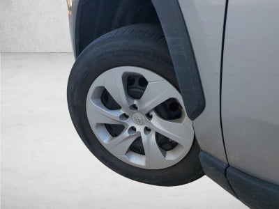 2024 Toyota RAV4 LE FWD (GS)