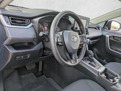 2021 Toyota RAV4 LE FWD (GS)