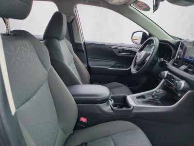 2023 Toyota RAV4 XLE FWD (GS)