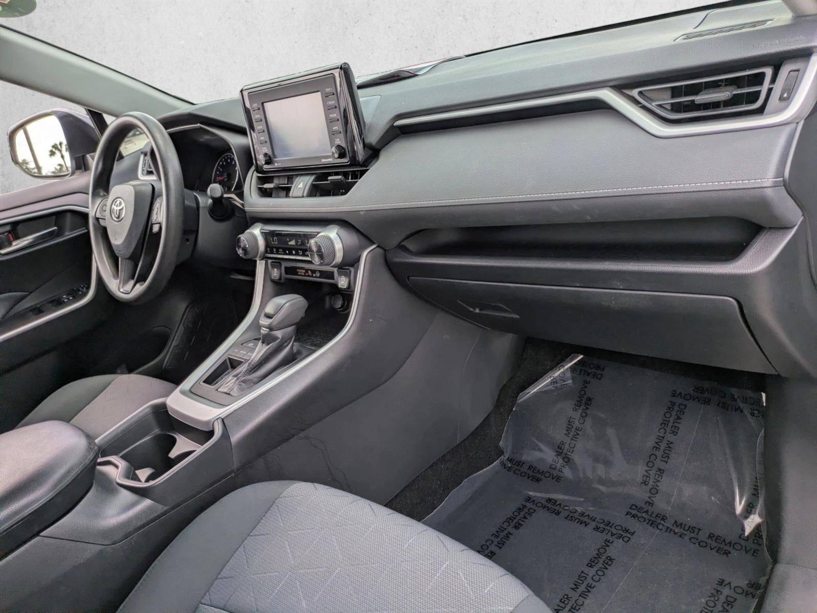 2020 Toyota RAV4 XLE FWD (GS)