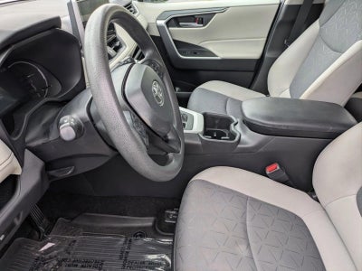 2024 Toyota RAV4 XLE FWD (GS)