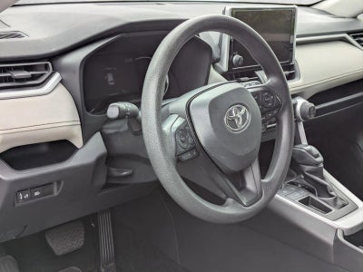 2024 Toyota RAV4 XLE FWD (GS)