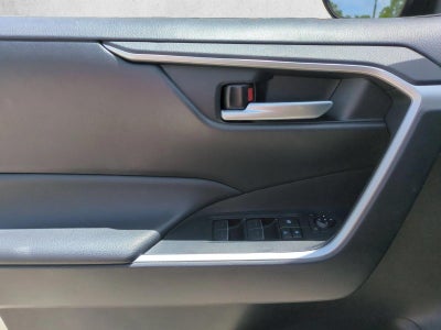 2025 Toyota RAV4 XLE FWD (Natl)