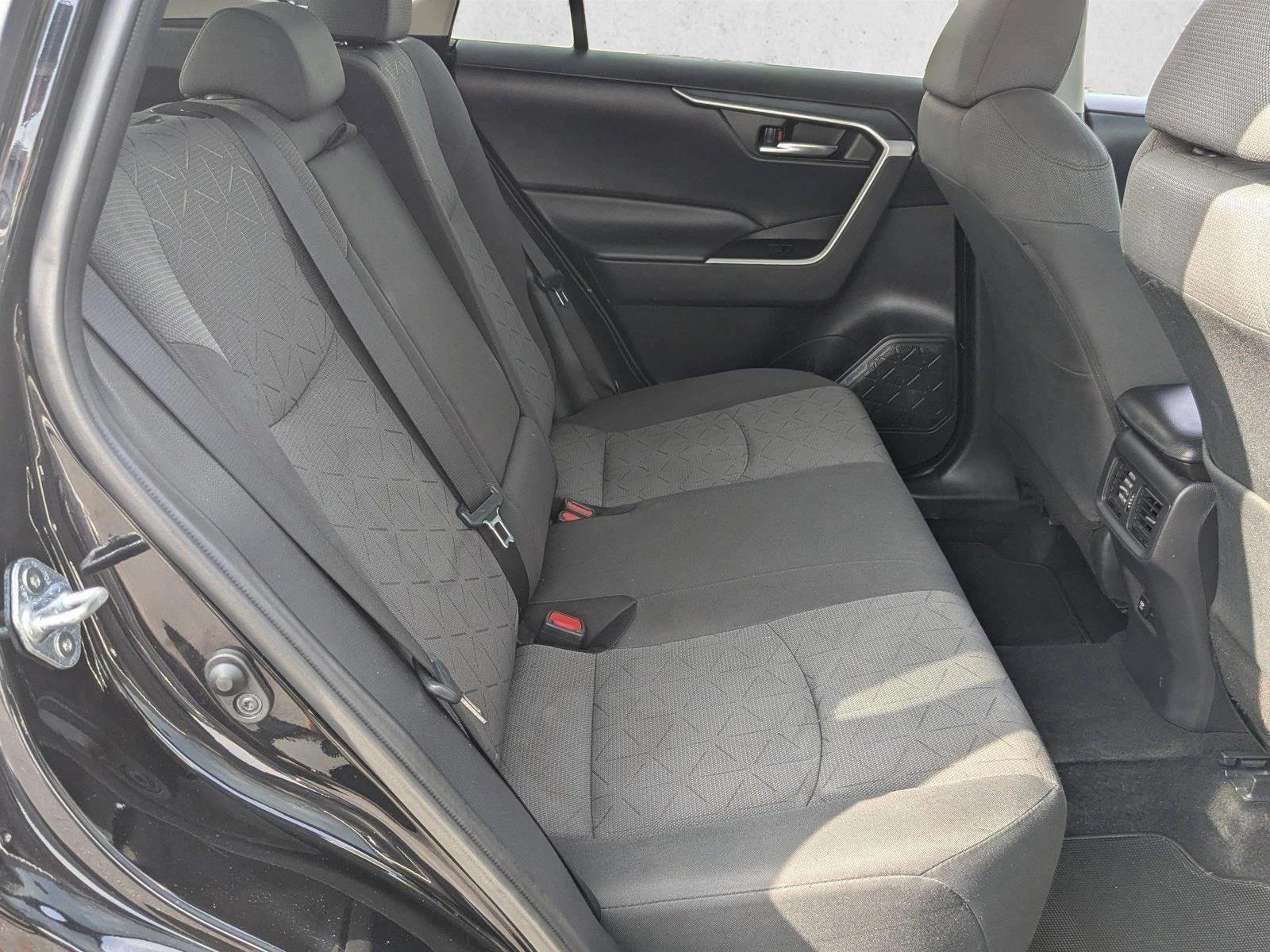 2021 Toyota RAV4 XLE FWD (GS)