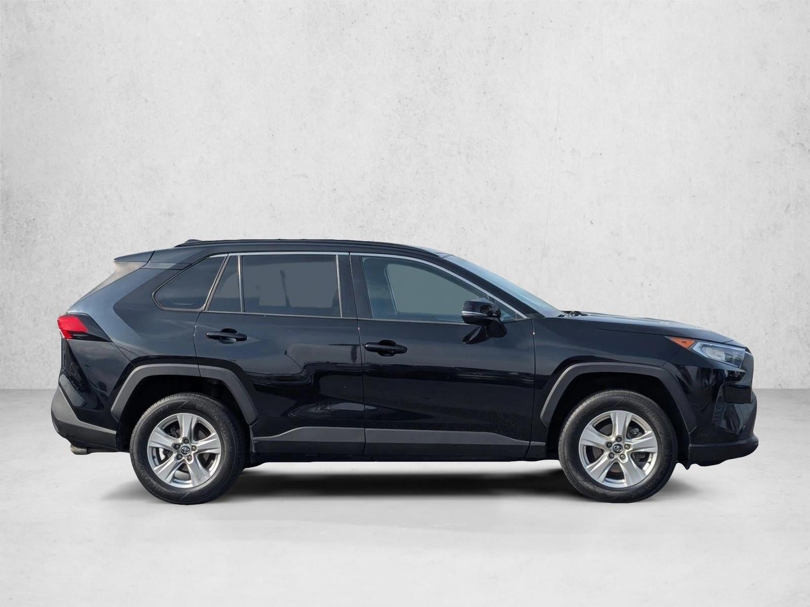 2021 Toyota RAV4 XLE FWD (GS)