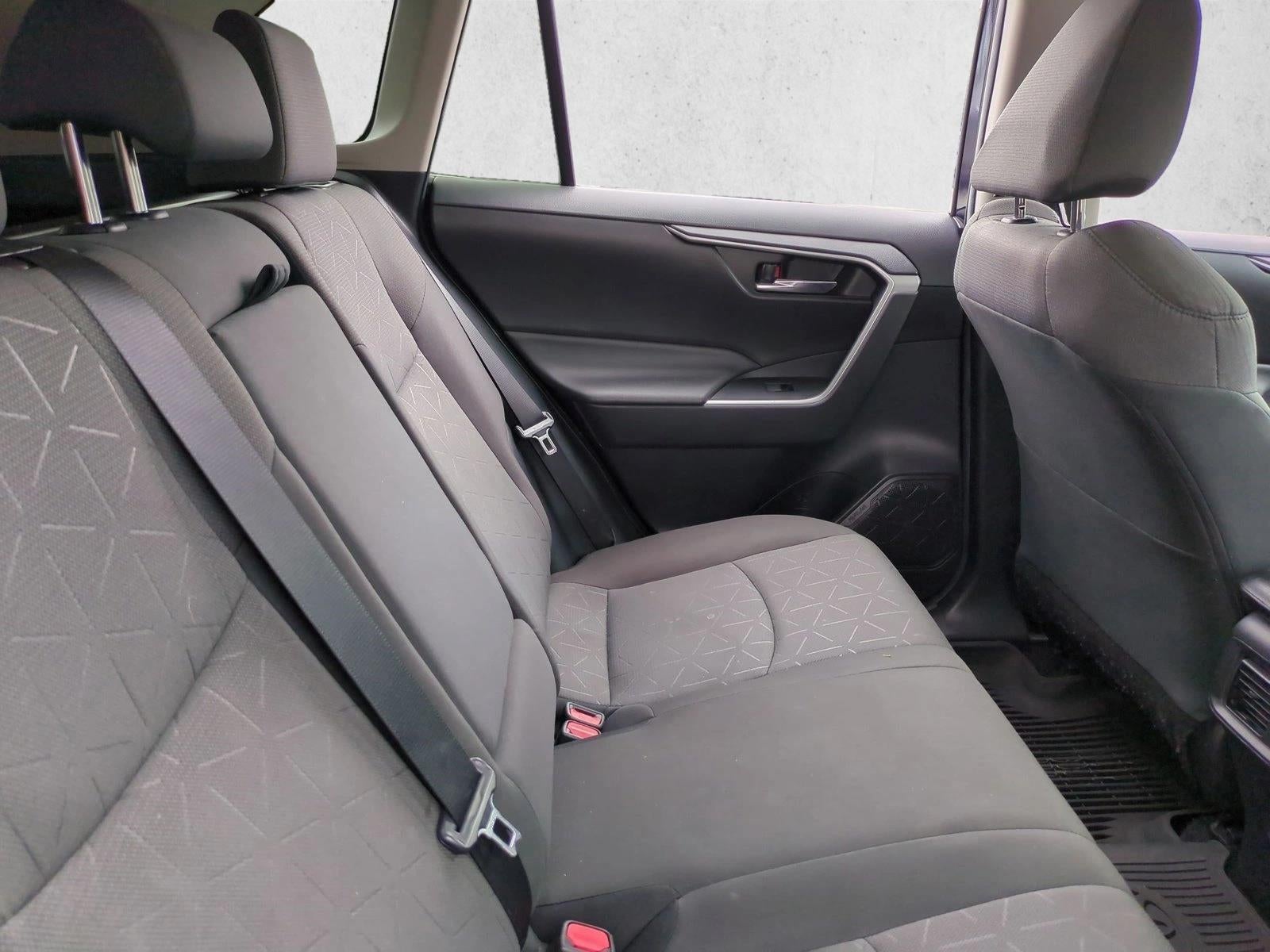 2021 Toyota RAV4 XLE FWD (GS)
