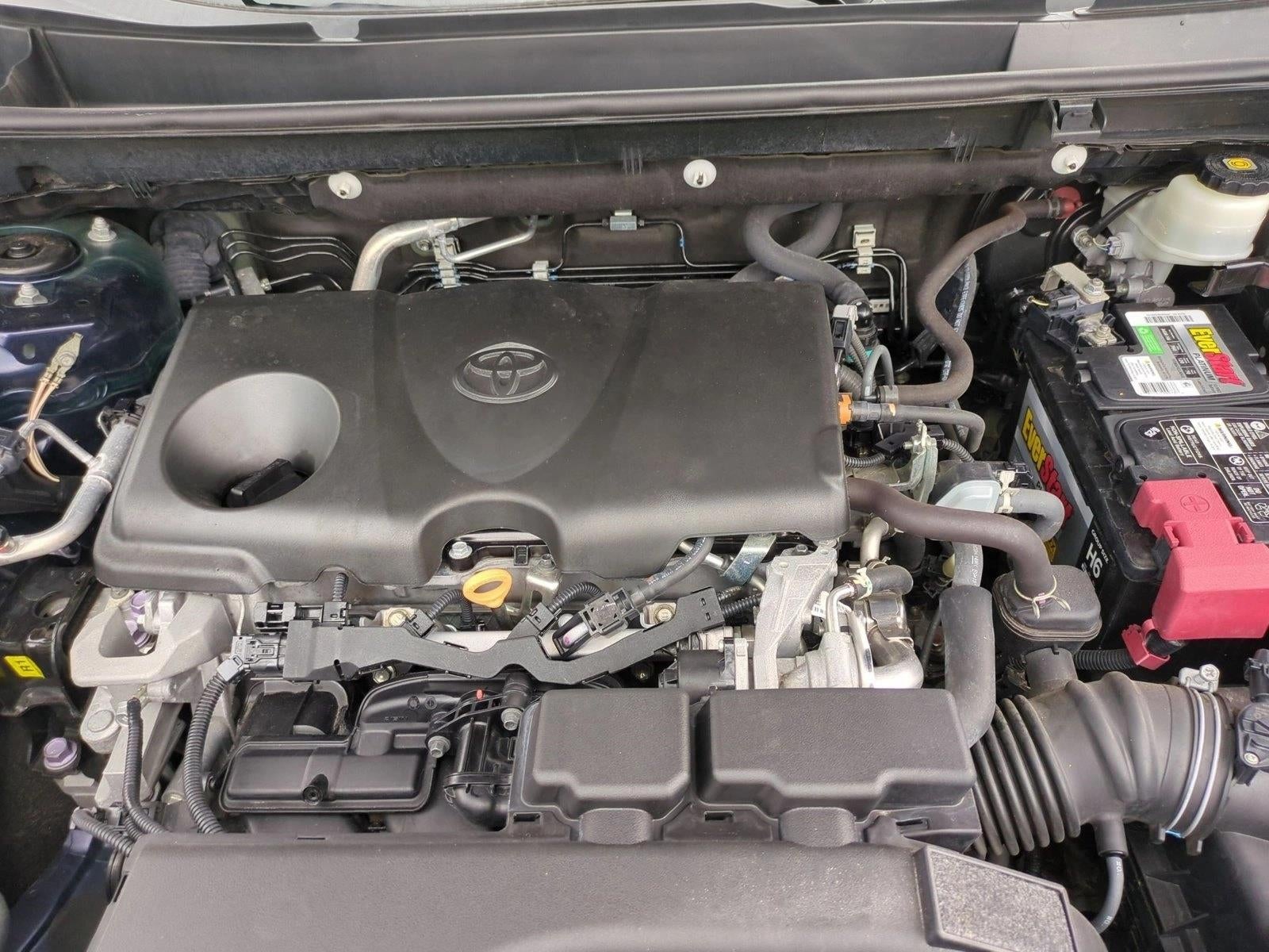 2021 Toyota RAV4 XLE FWD (GS)