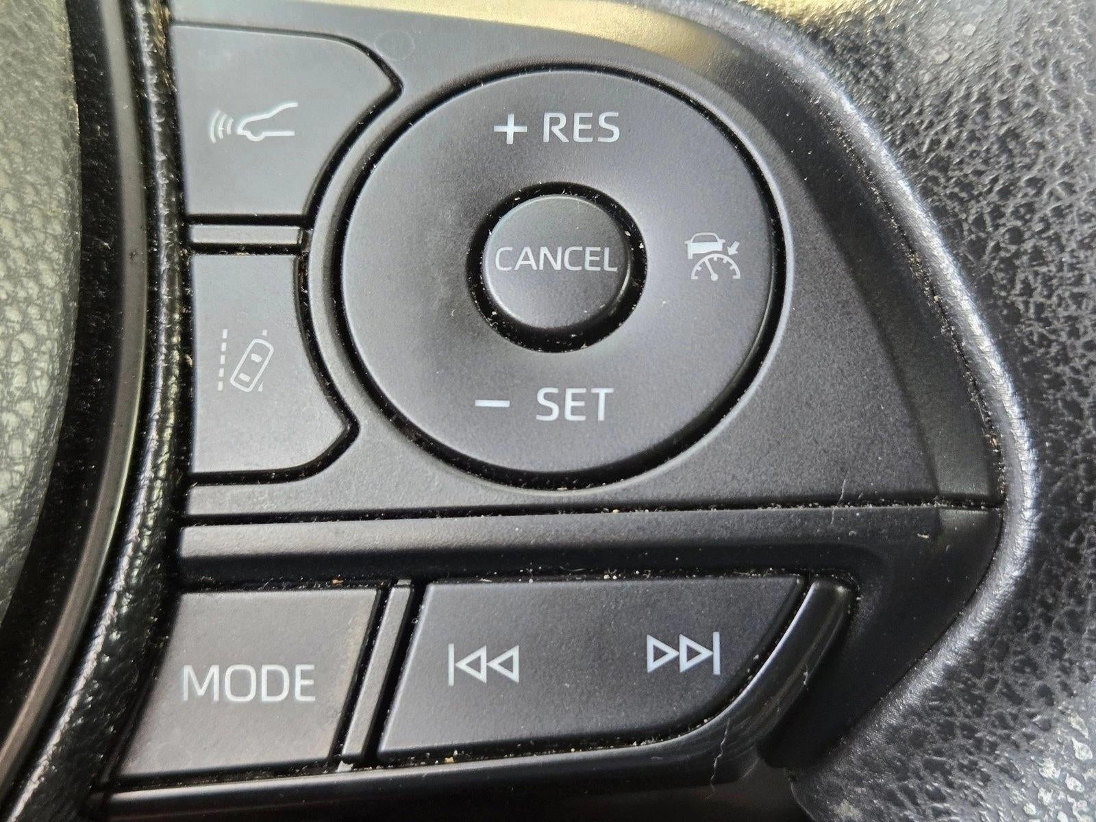 2021 Toyota RAV4 XLE FWD (GS)