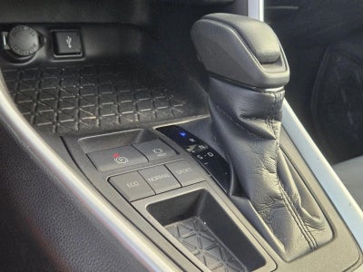 2021 Toyota RAV4 XLE FWD (GS)