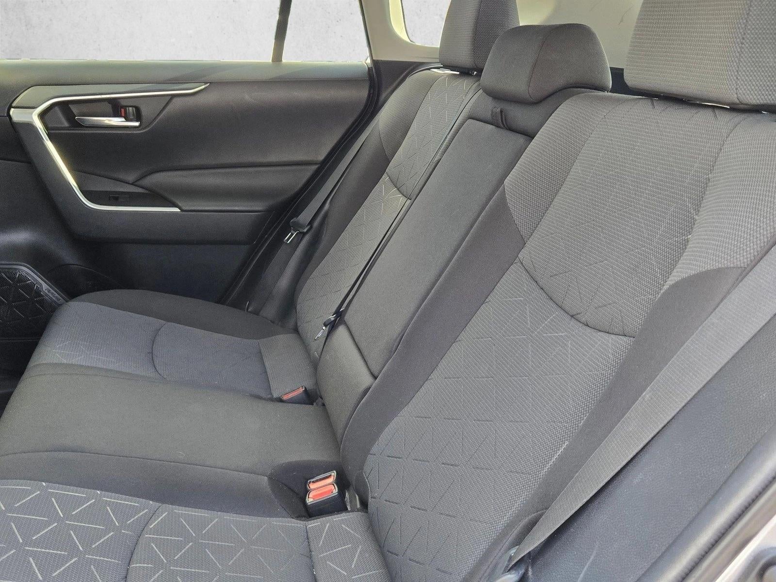 2021 Toyota RAV4 XLE FWD (GS)