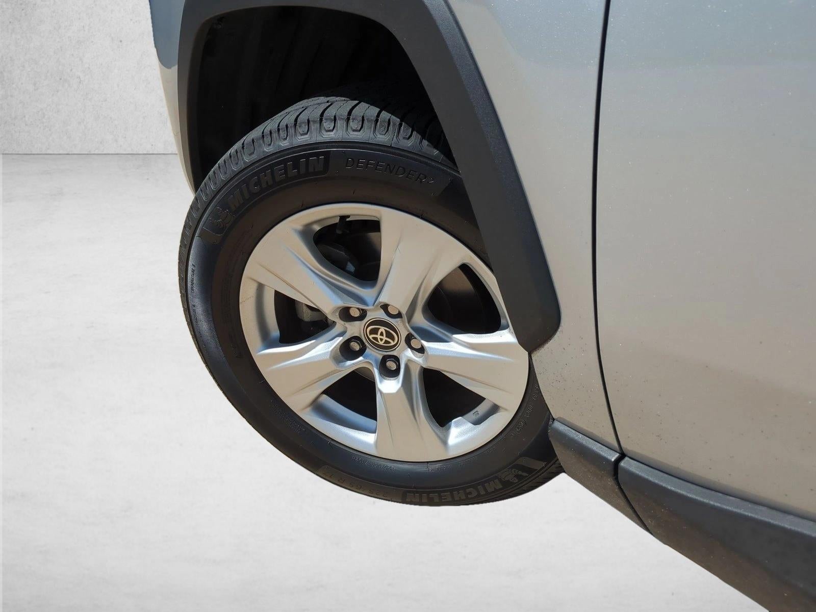 2021 Toyota RAV4 XLE FWD (GS)