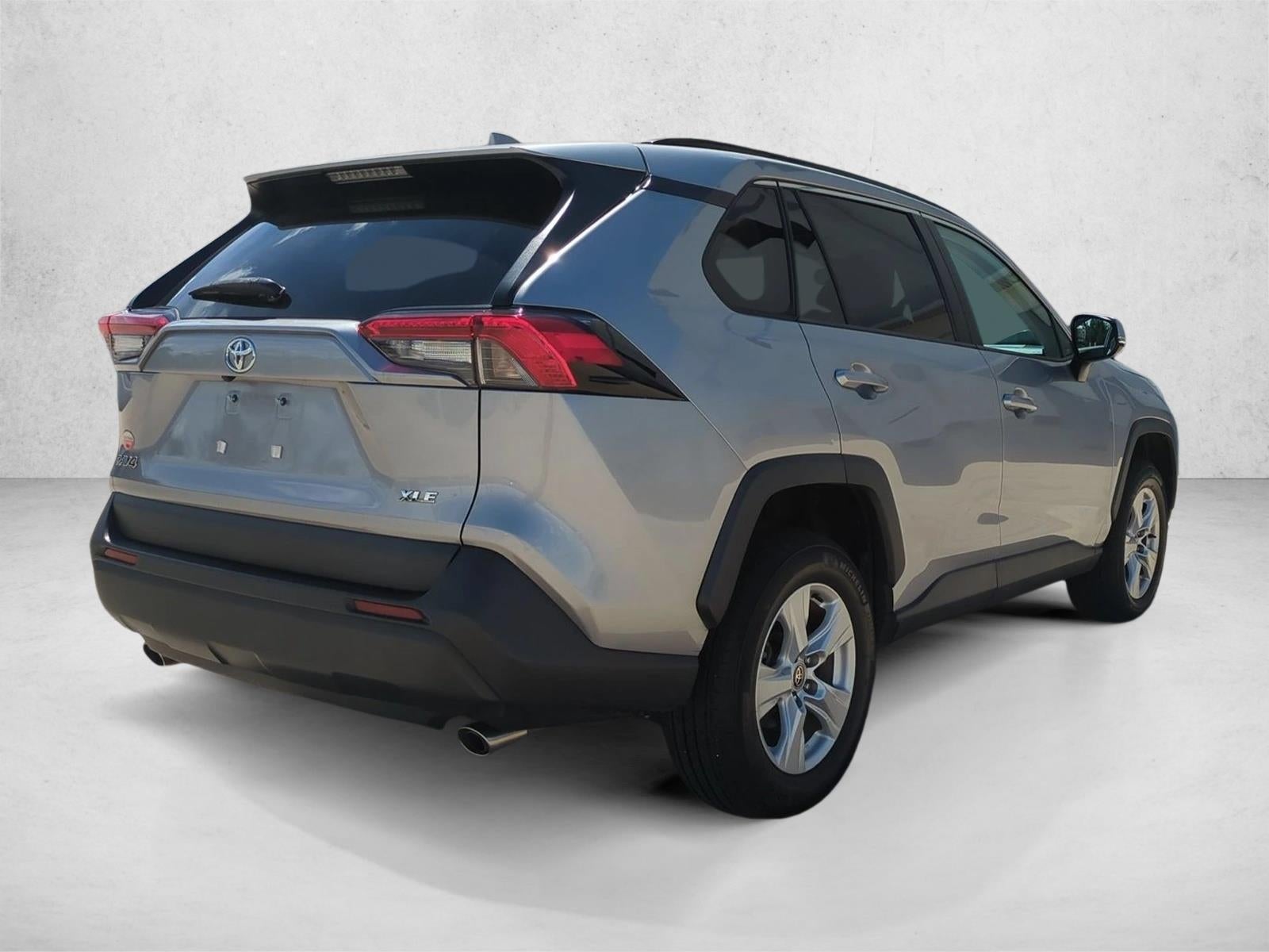 2021 Toyota RAV4 XLE FWD (GS)