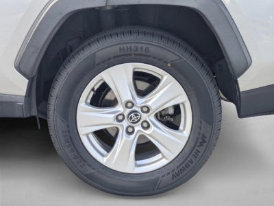 2020 Toyota RAV4 XLE FWD (GS)