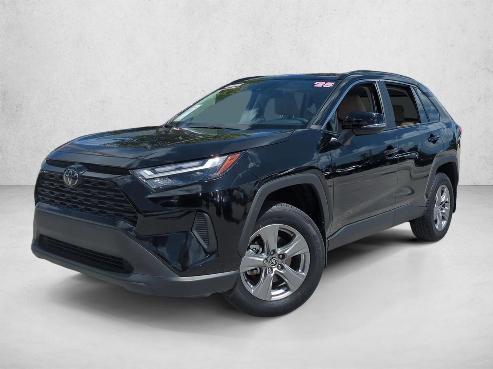 2025 Toyota RAV4 XLE FWD (GS)