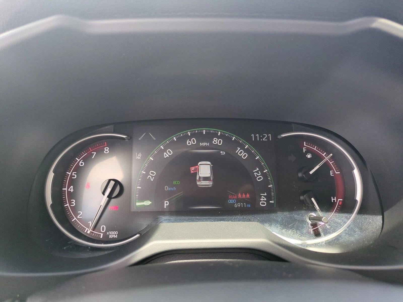 2025 Toyota RAV4 XLE FWD (GS)