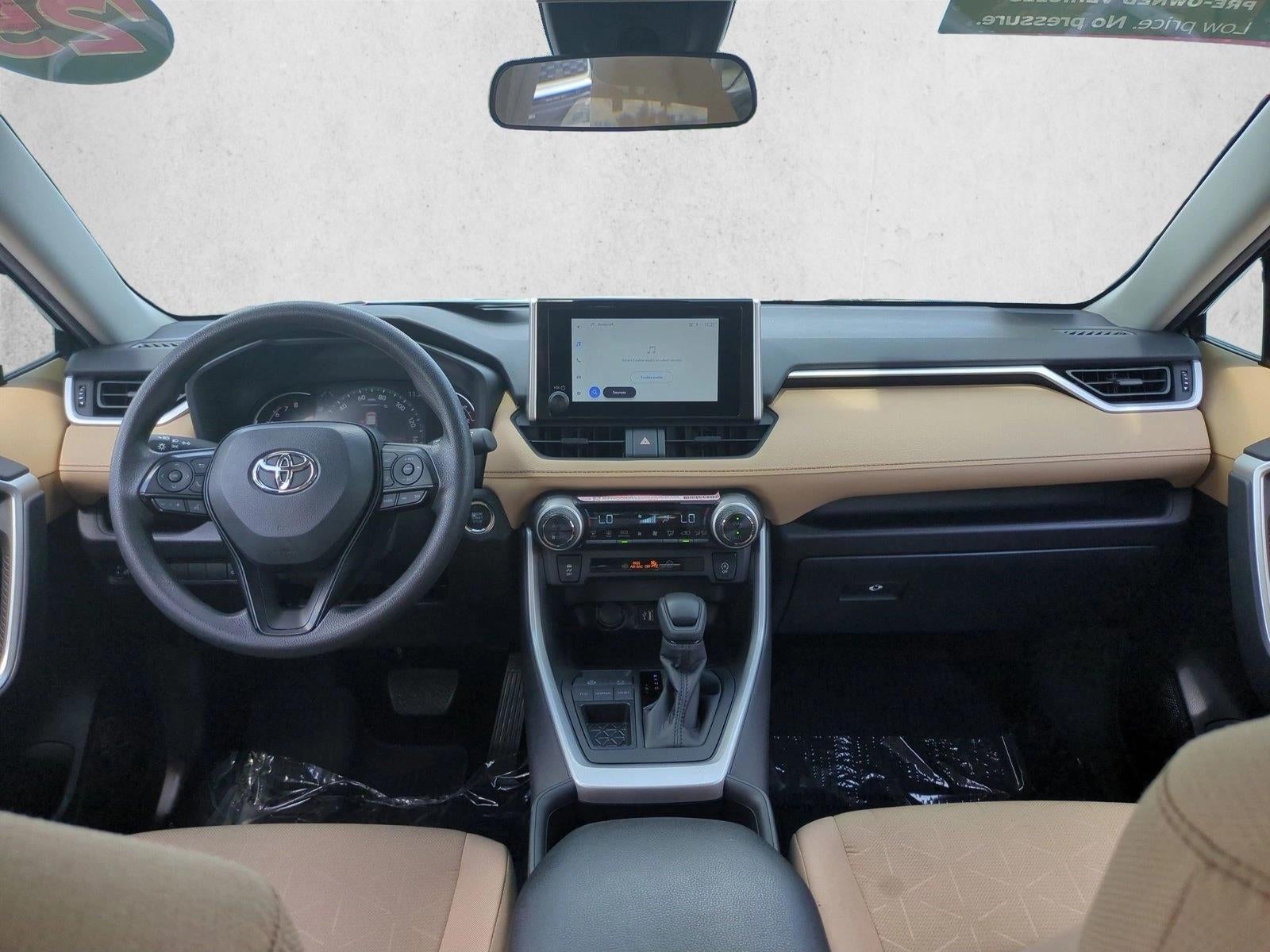 2025 Toyota RAV4 XLE FWD (GS)