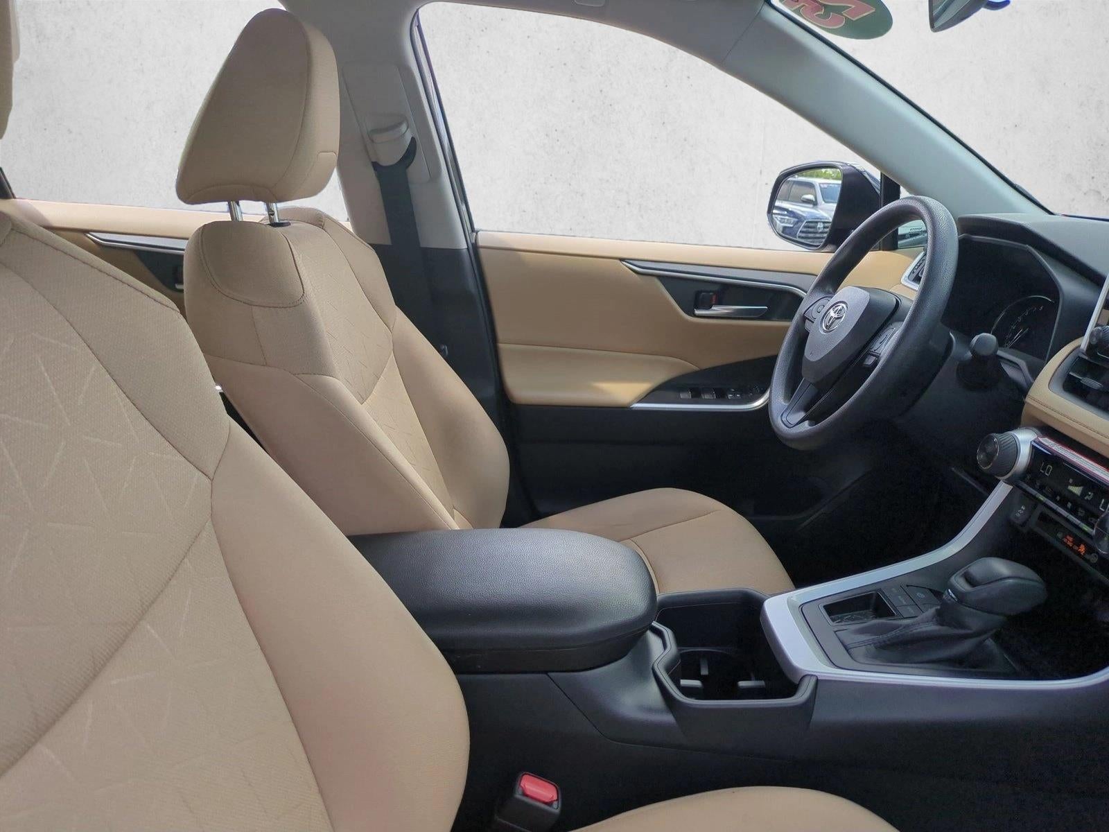 2025 Toyota RAV4 XLE FWD (GS)