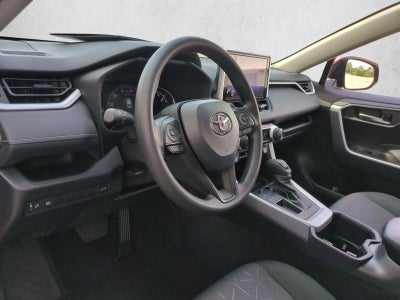2025 Toyota RAV4 XLE FWD (GS)