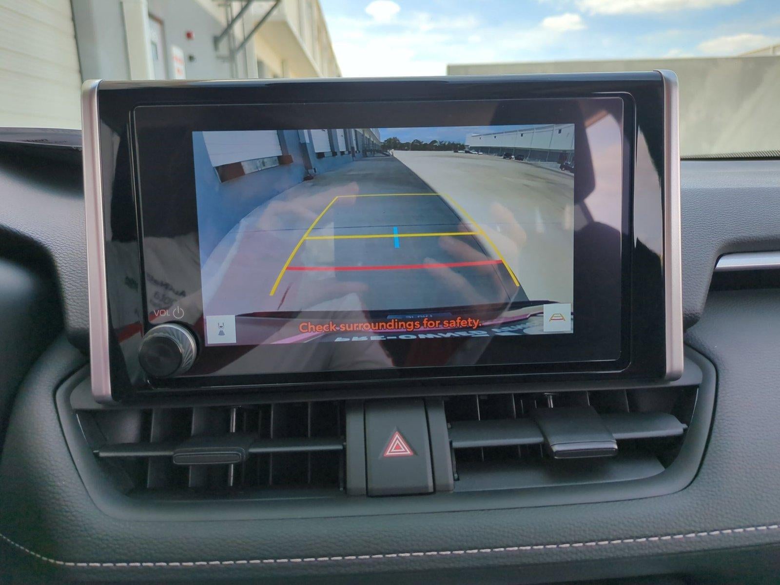 2025 Toyota RAV4 XLE FWD (GS)