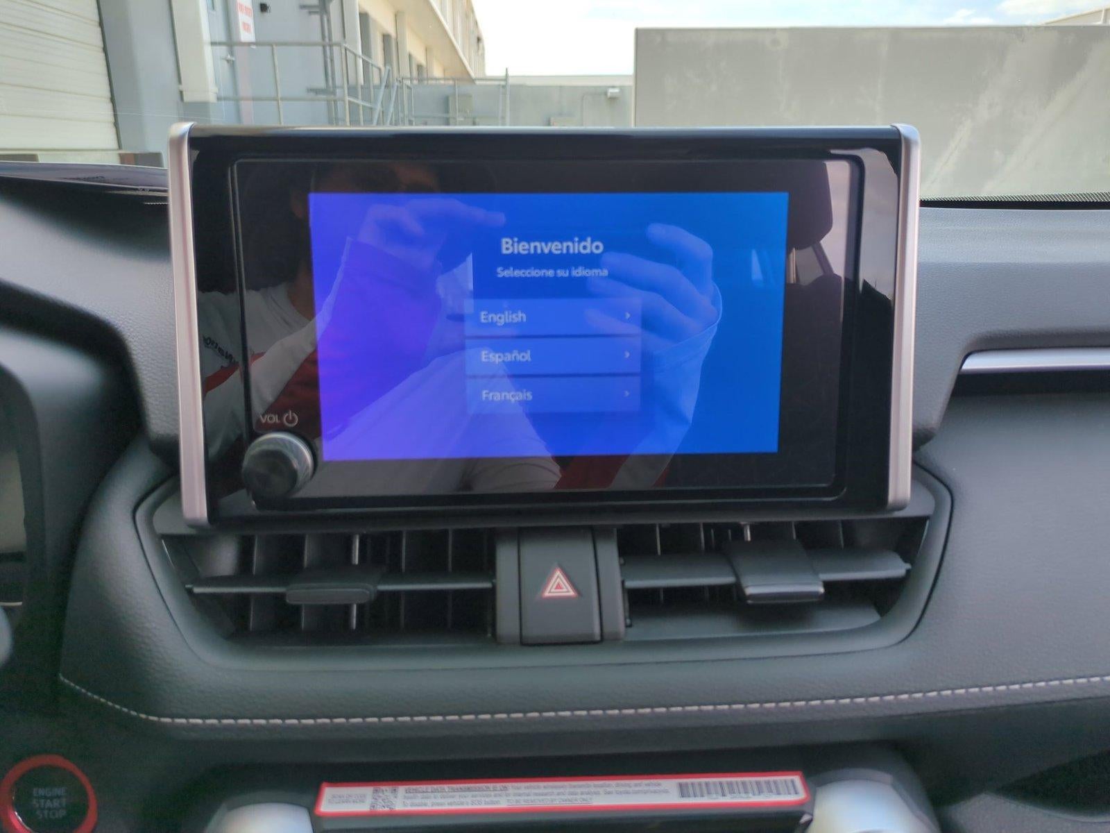 2025 Toyota RAV4 XLE FWD (GS)