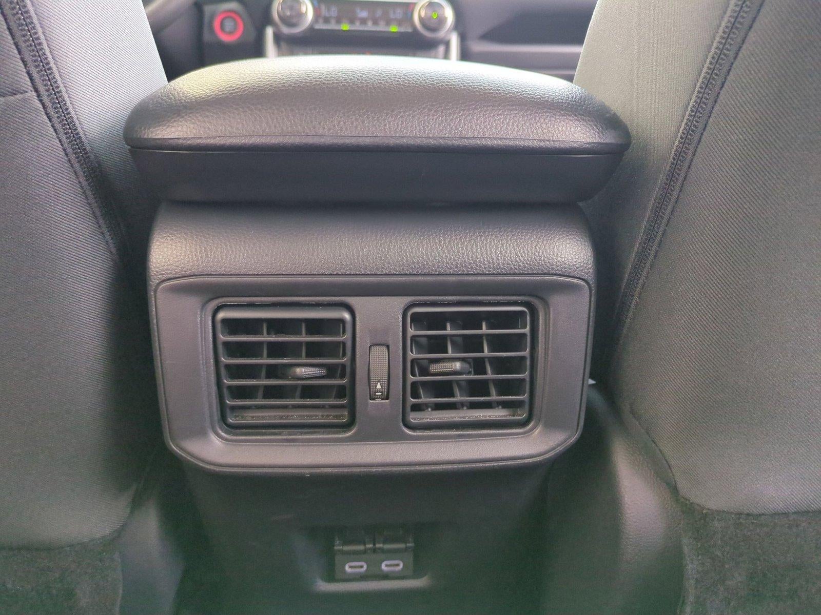 2025 Toyota RAV4 XLE FWD (GS)