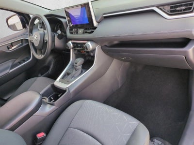 2025 Toyota RAV4 XLE FWD (GS)