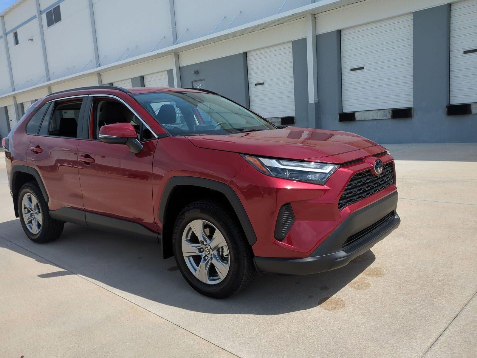 2025 Toyota RAV4 XLE FWD (GS)