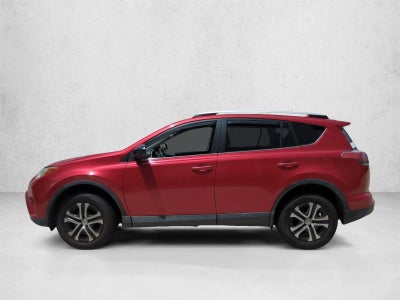 2016 Toyota RAV4 FWD 4dr LE (GS)