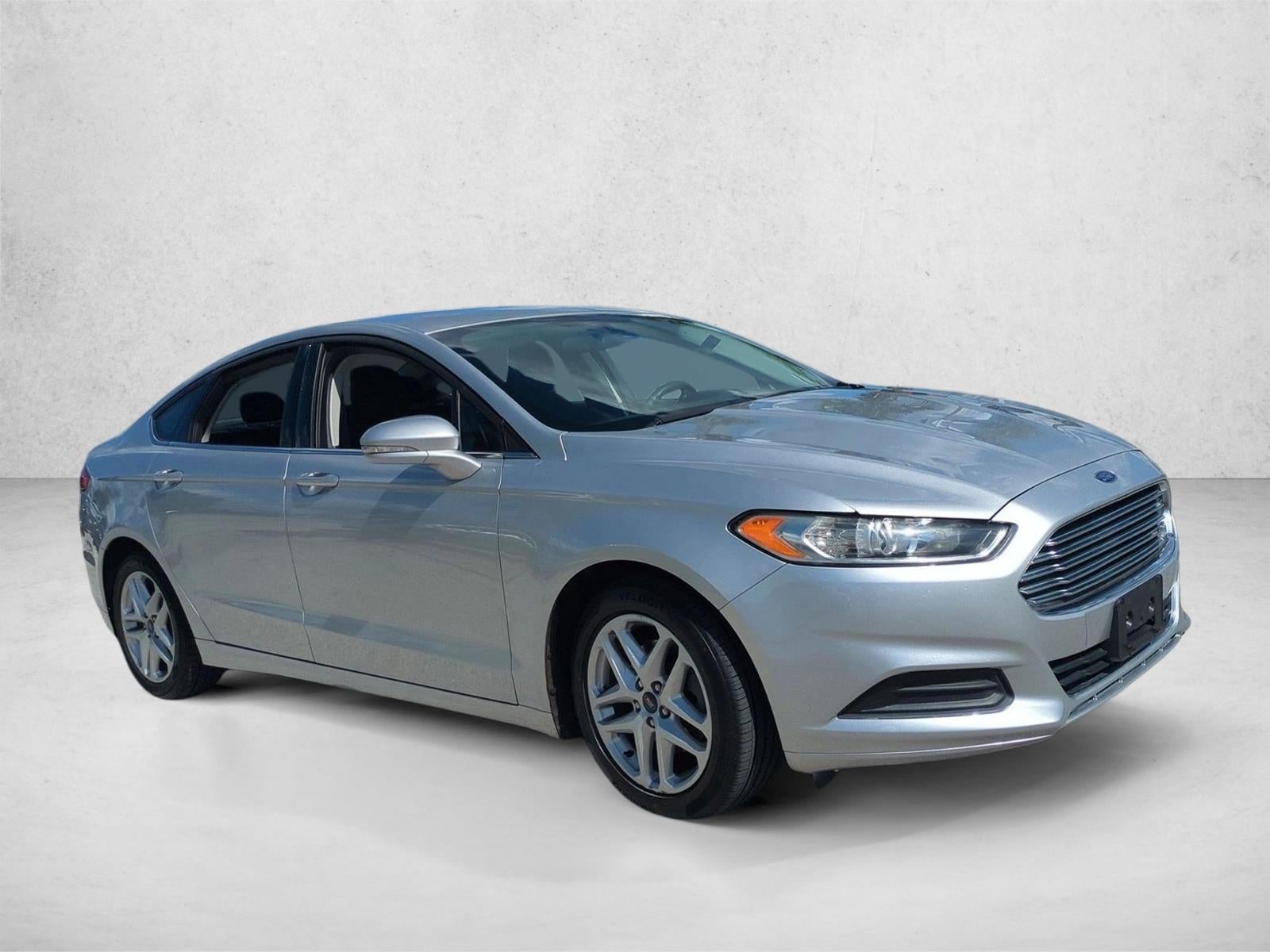 2016 Ford Fusion 4dr Sdn SE FWD