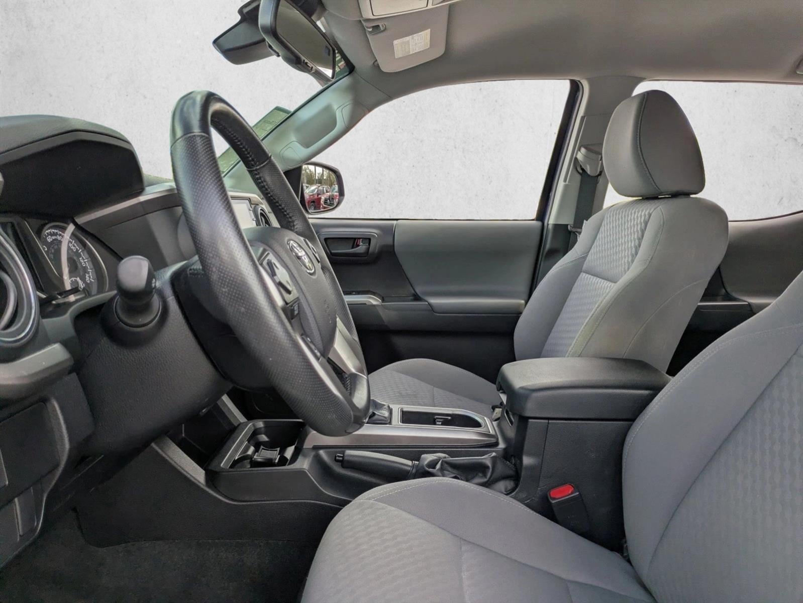 2023 Toyota Tacoma 2WD 2WD SR5 Double Cab 5' Bed V6 AT (GS)