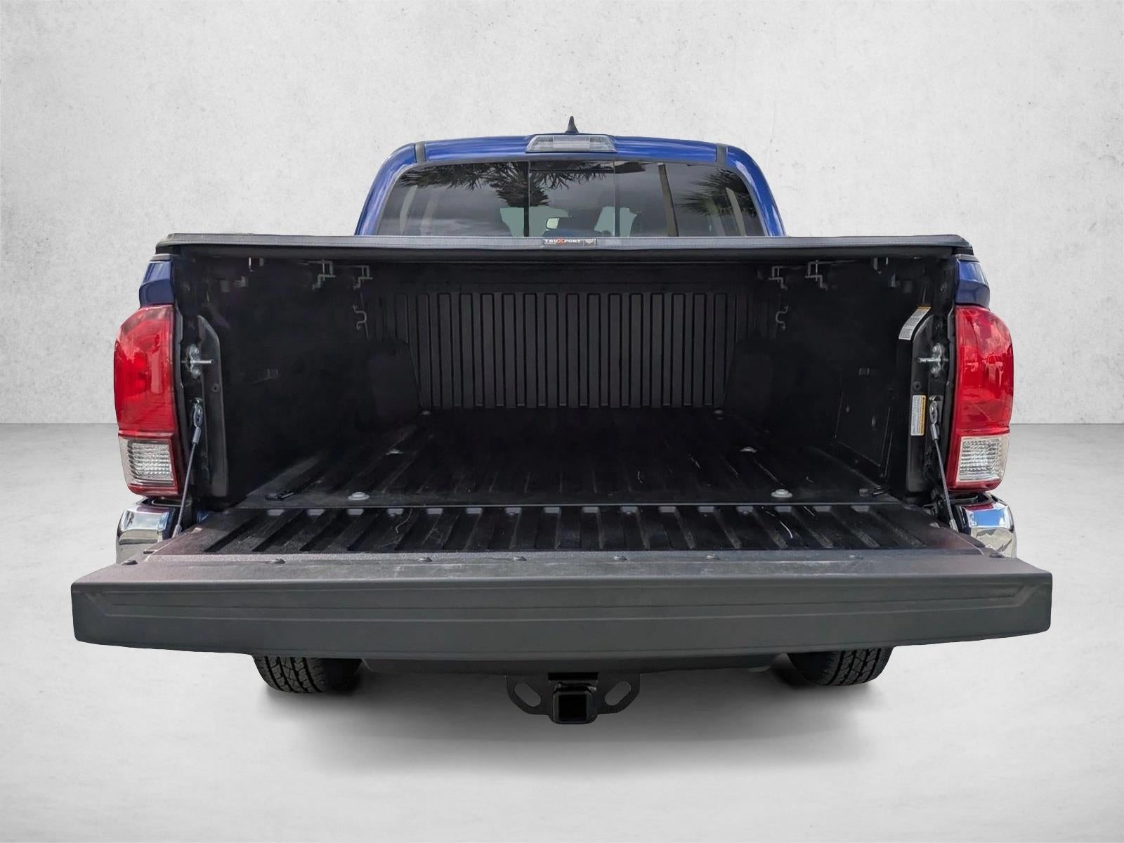 2023 Toyota Tacoma 2WD 2WD SR5 Double Cab 5' Bed V6 AT (GS)