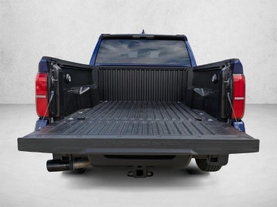 2024 Toyota Tacoma 2WD 2WD SR5 Double Cab 5' Bed AT (Natl)