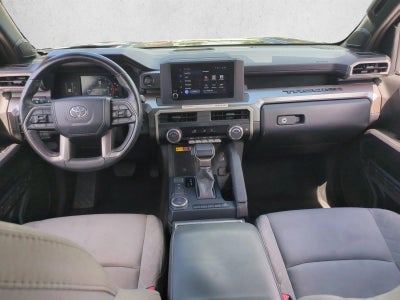 2024 Toyota Tacoma 2WD 2WD SR5 Double Cab 5' Bed AT (SE)