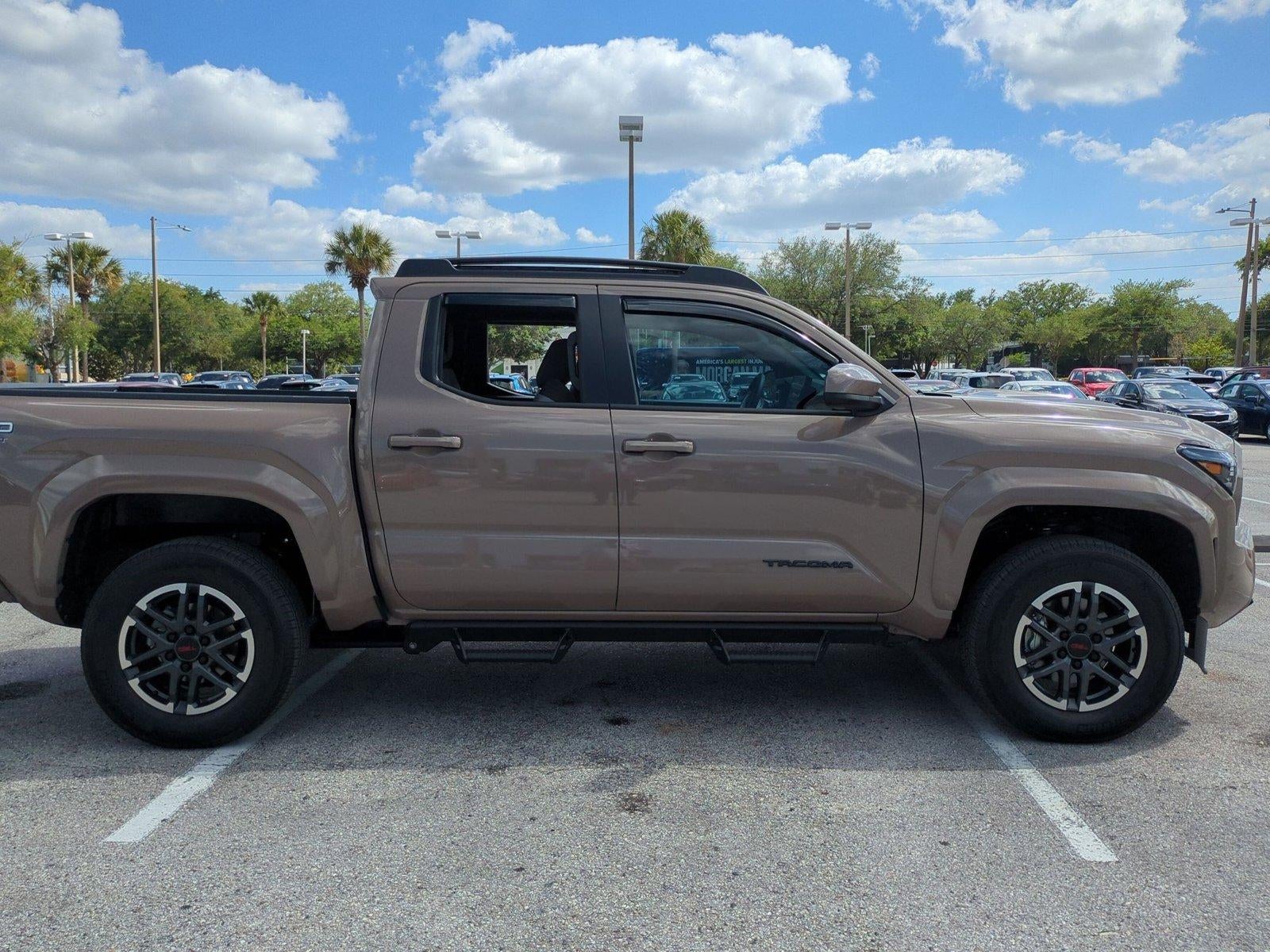 2026 Toyota Tacoma 4WD 4WD TRD Sport Double Cab 5' Bed AT (Natl)