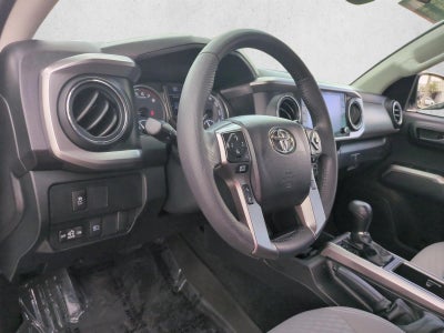 2022 Toyota Tacoma 2WD 2WD SR5 Double Cab 5' Bed I4 AT (SE)