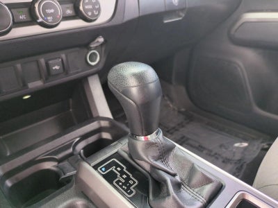 2022 Toyota Tacoma 2WD 2WD SR5 Double Cab 5' Bed I4 AT (SE)