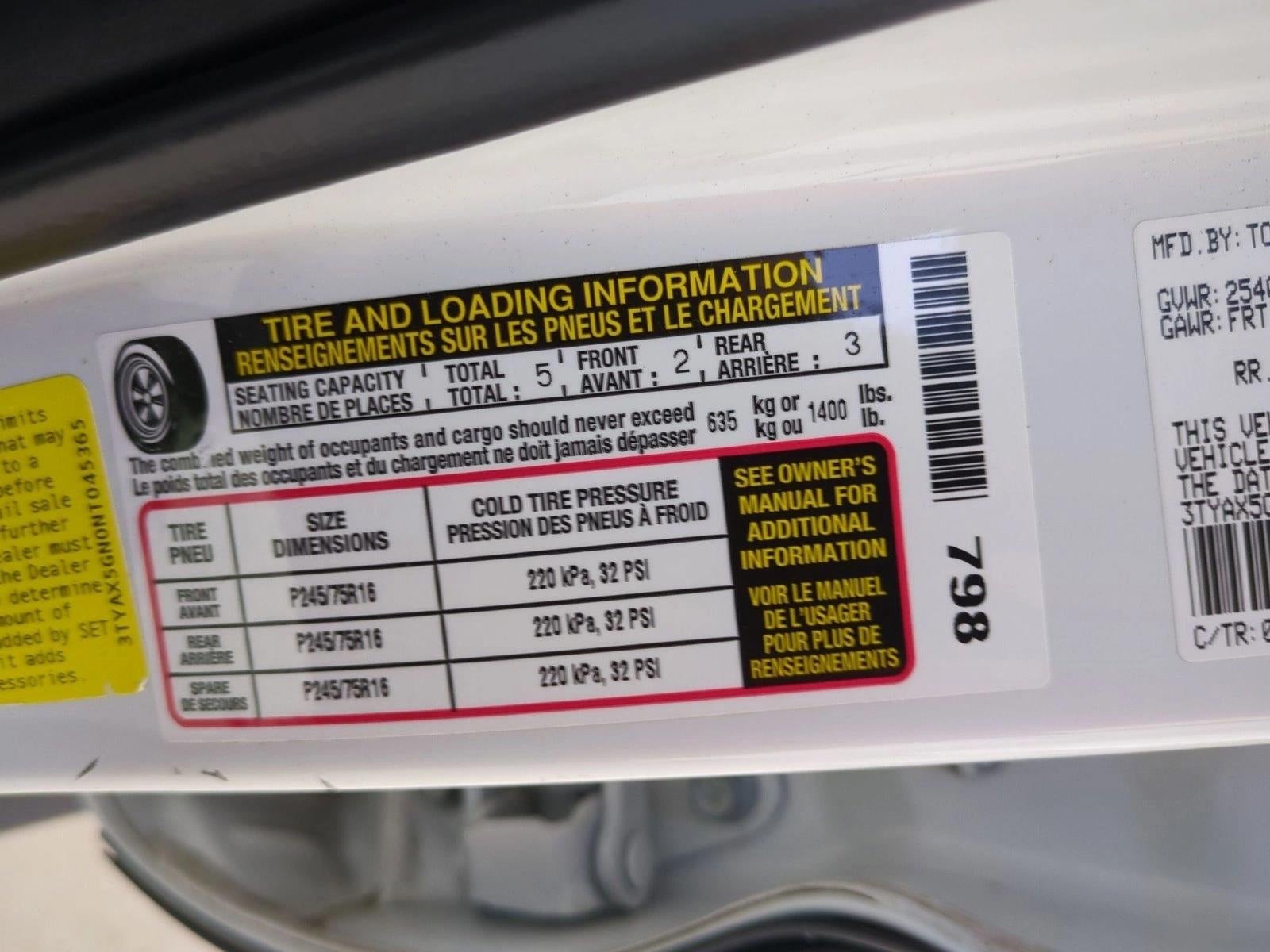 2022 Toyota Tacoma 2WD 2WD SR5 Double Cab 5' Bed I4 AT (SE)