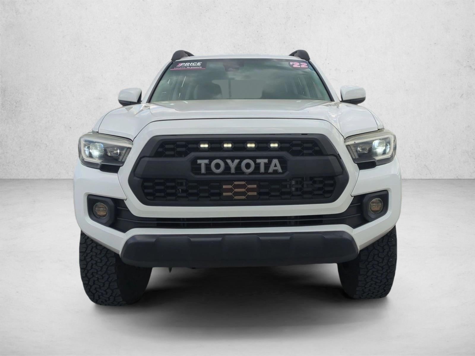 2022 Toyota Tacoma 2WD 2WD SR5 Double Cab 5' Bed I4 AT (SE)