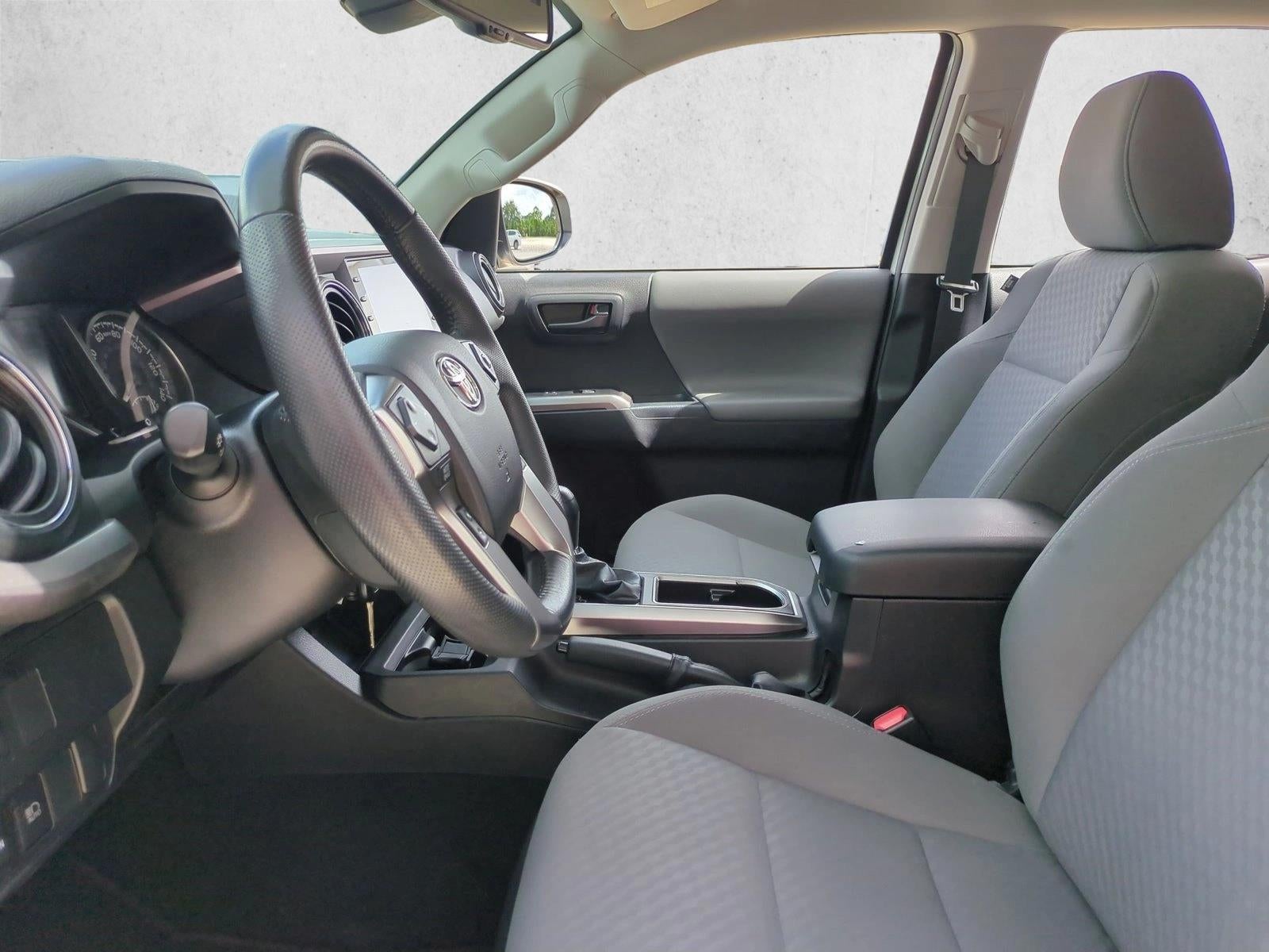 2022 Toyota Tacoma 2WD 2WD SR5 Double Cab 5' Bed V6 AT (GS)