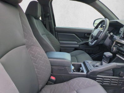 2024 Toyota Tacoma 2WD 2WD SR5 Double Cab 5' Bed AT (SE)