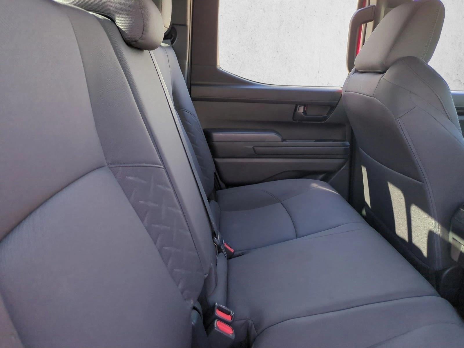 2024 Toyota Tacoma 2WD 2WD SR5 Double Cab 5' Bed AT (SE)