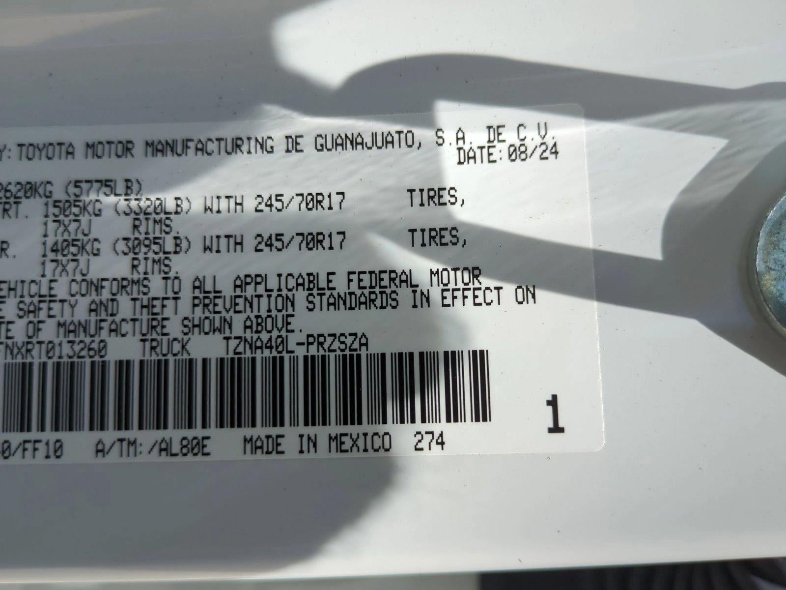 2024 Toyota Tacoma 2WD 2WD SR5 Double Cab 5' Bed AT (SE)