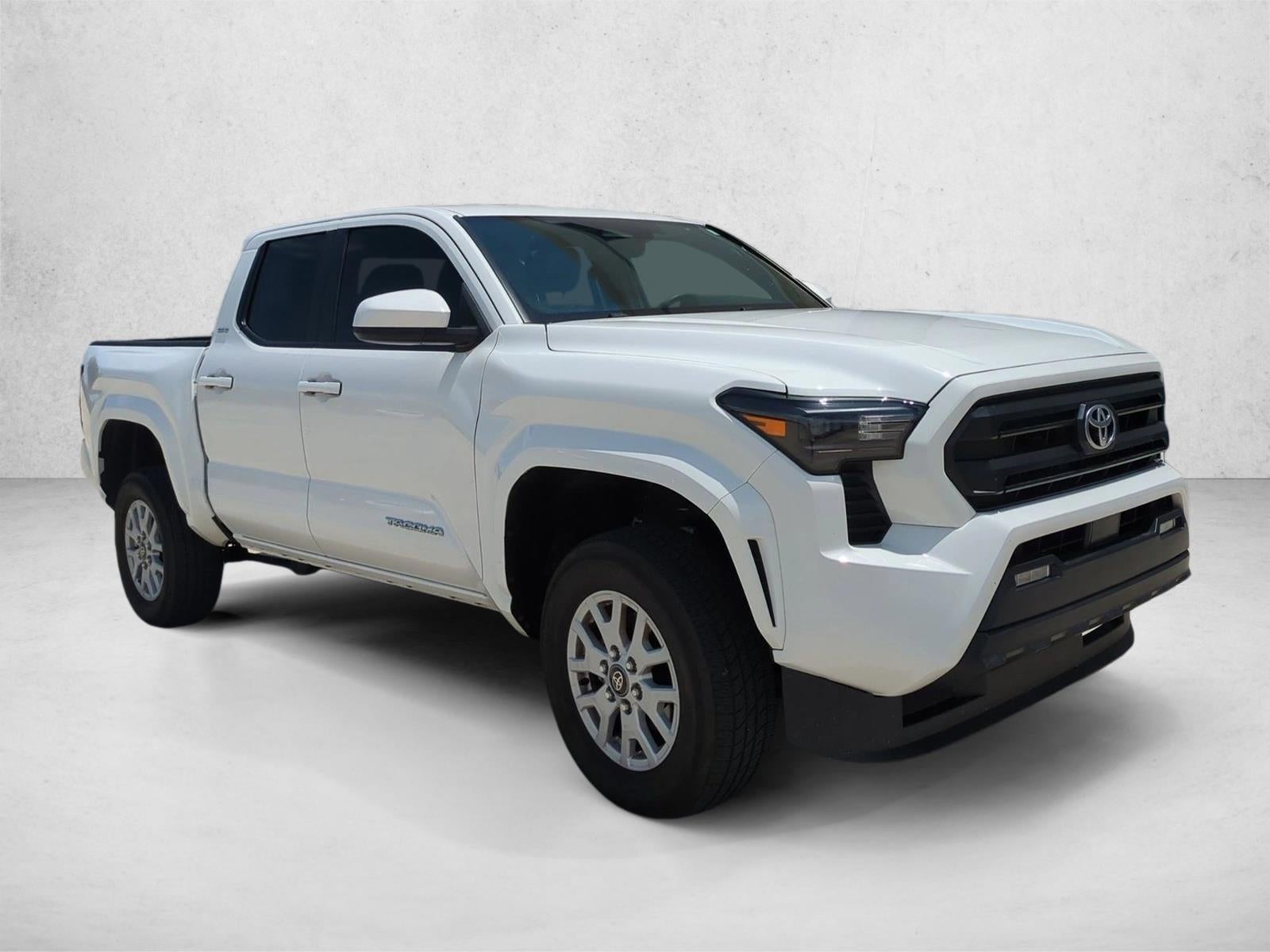 2024 Toyota Tacoma 2WD 2WD SR5 Double Cab 5' Bed AT (SE)