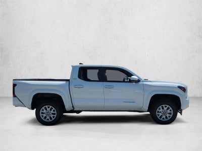 2024 Toyota Tacoma 2WD 2WD SR5 Double Cab 5' Bed AT (SE)