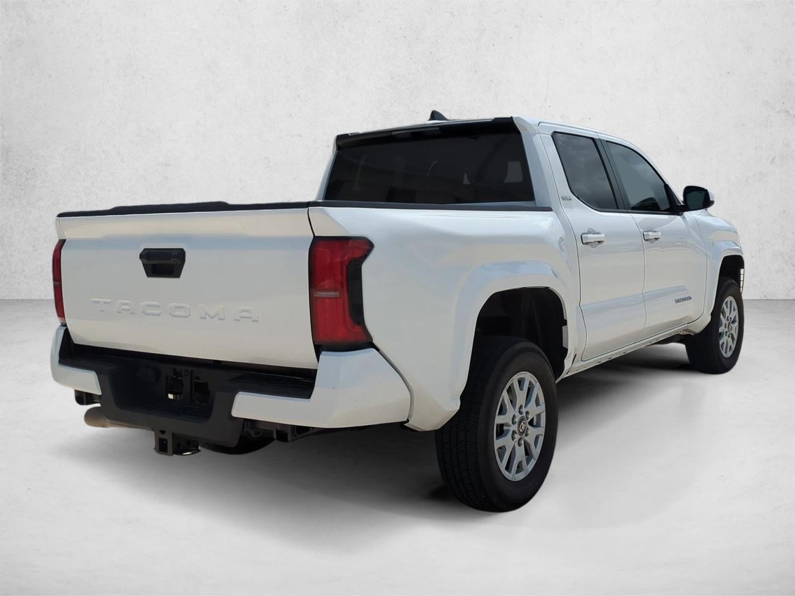 2024 Toyota Tacoma 2WD 2WD SR5 Double Cab 5' Bed AT (SE)