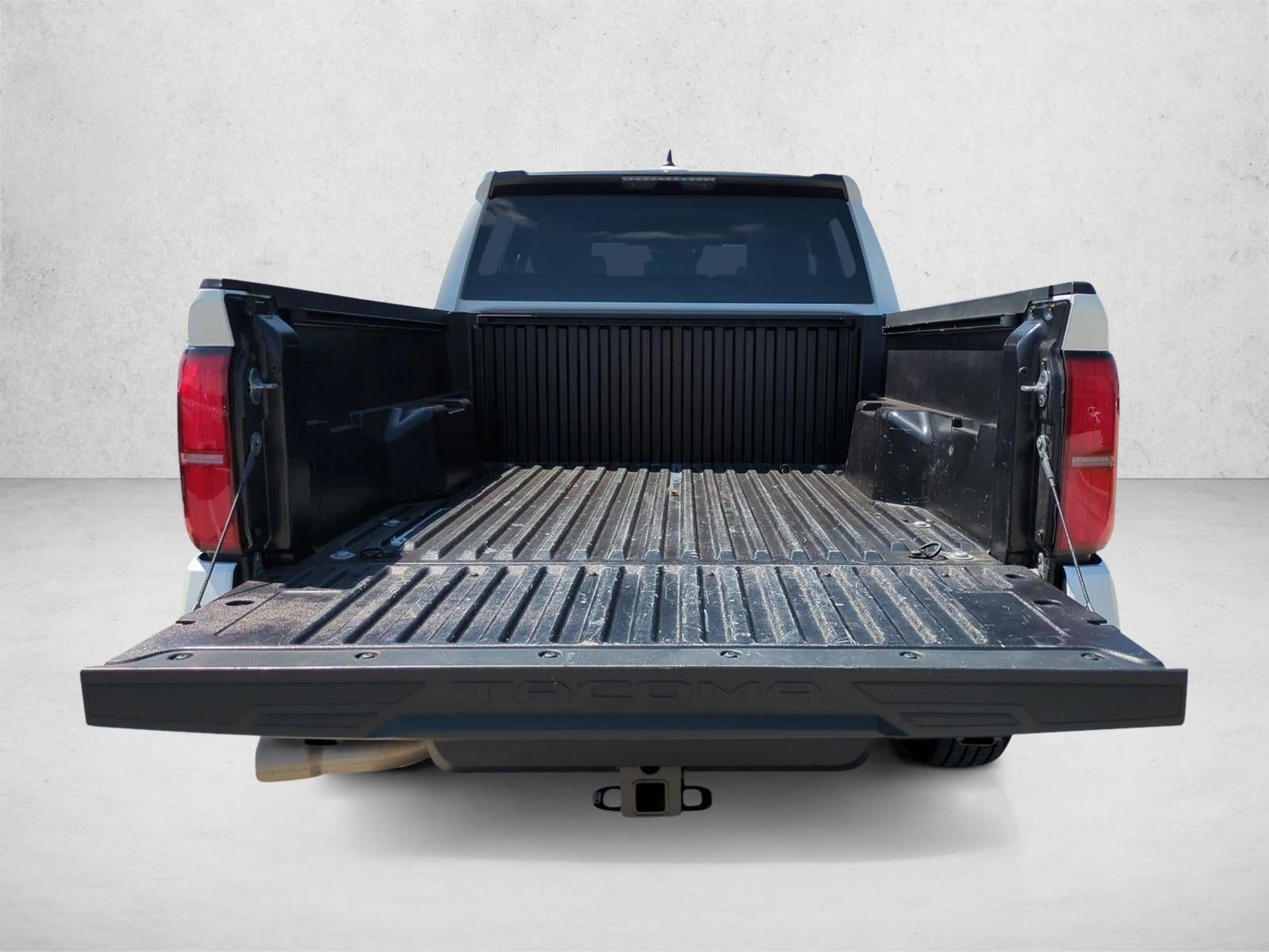2024 Toyota Tacoma 2WD 2WD SR5 Double Cab 5' Bed AT (SE)